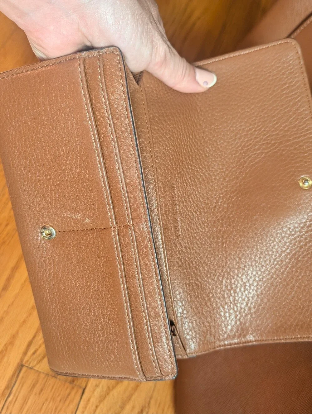 Michael Kors Brown Leather Purse And Pocketbook